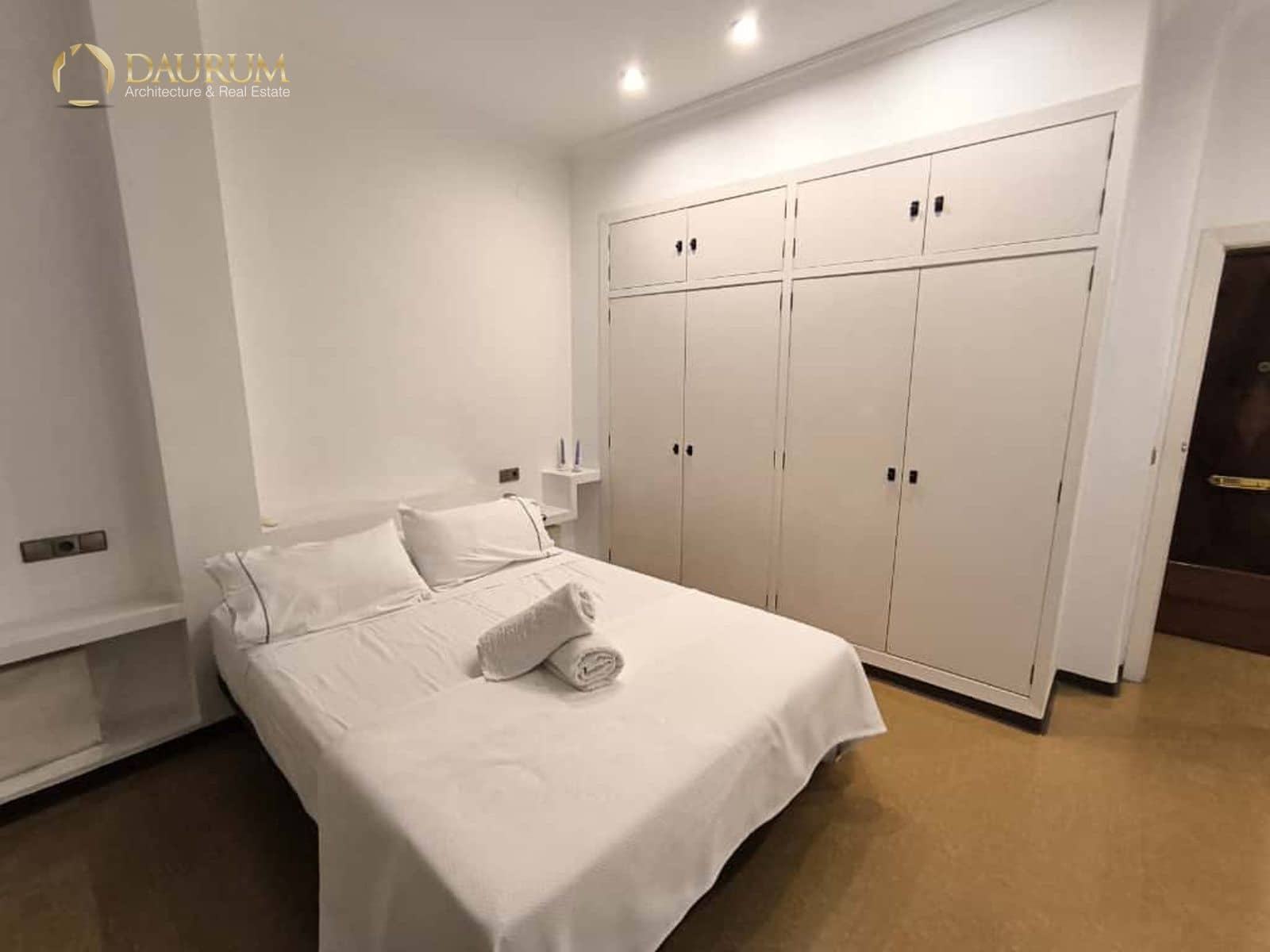 3 bedroom Flat for sale in Alicante / Alacant city - € 450,000 (Ref: 9394375)