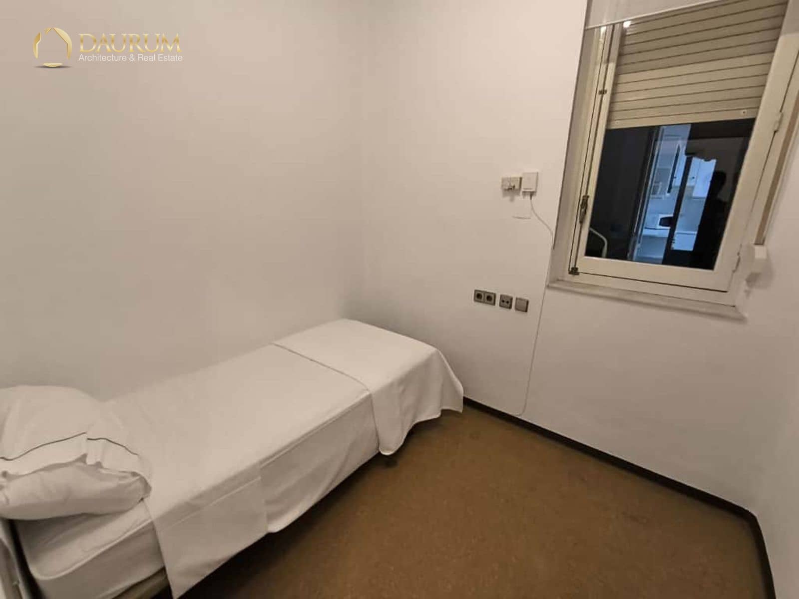 3 bedroom Flat for sale in Alicante / Alacant city - € 450,000 (Ref: 9394375)