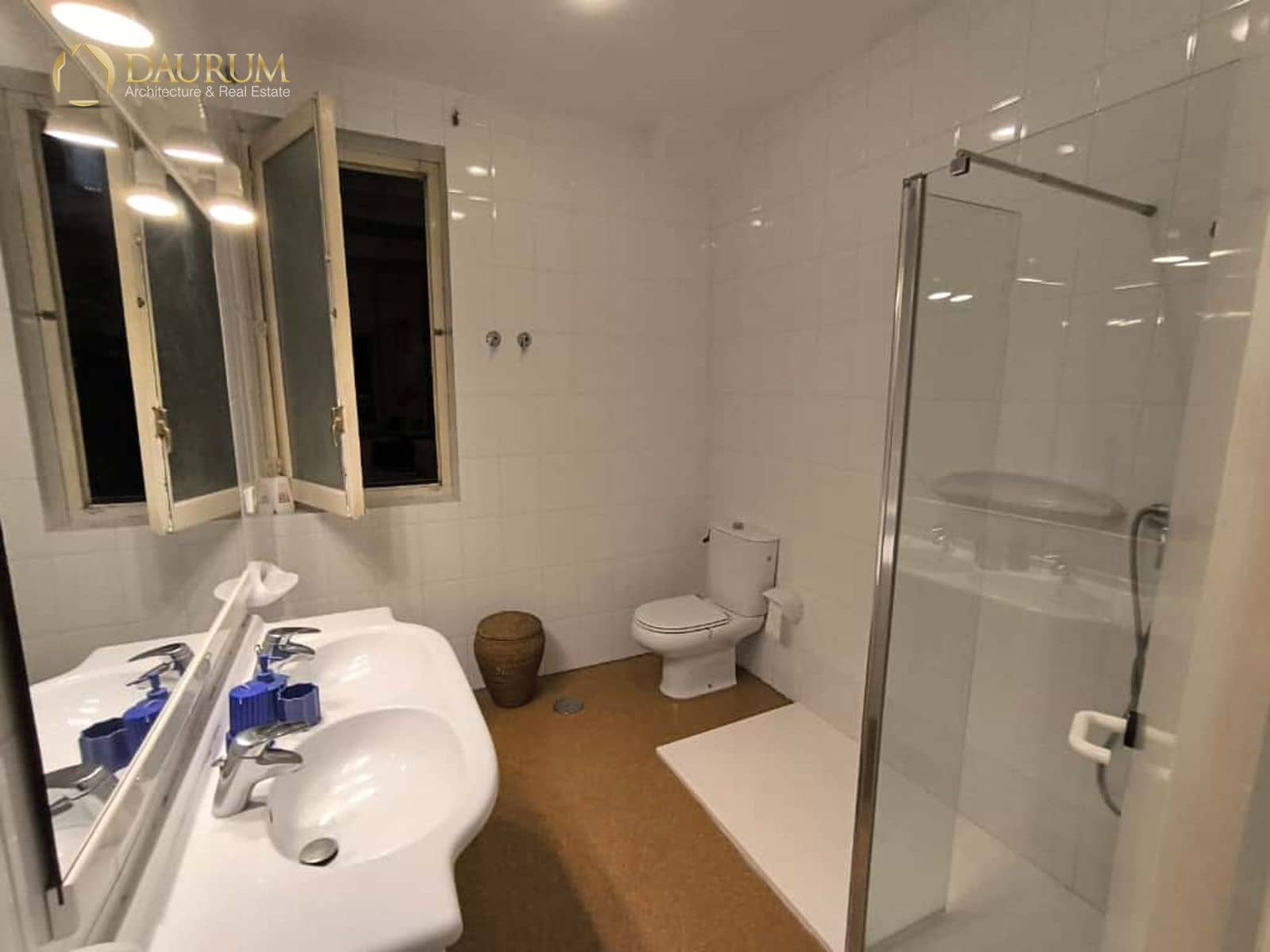 3 bedroom Flat for sale in Alicante / Alacant city - € 450,000 (Ref: 9394375)