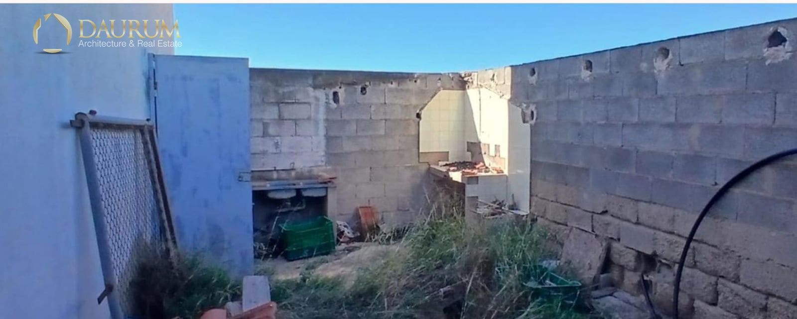 3 soverom Villa til salgs i Alicante by med garasje - € 175 000 (Ref: 9394376)