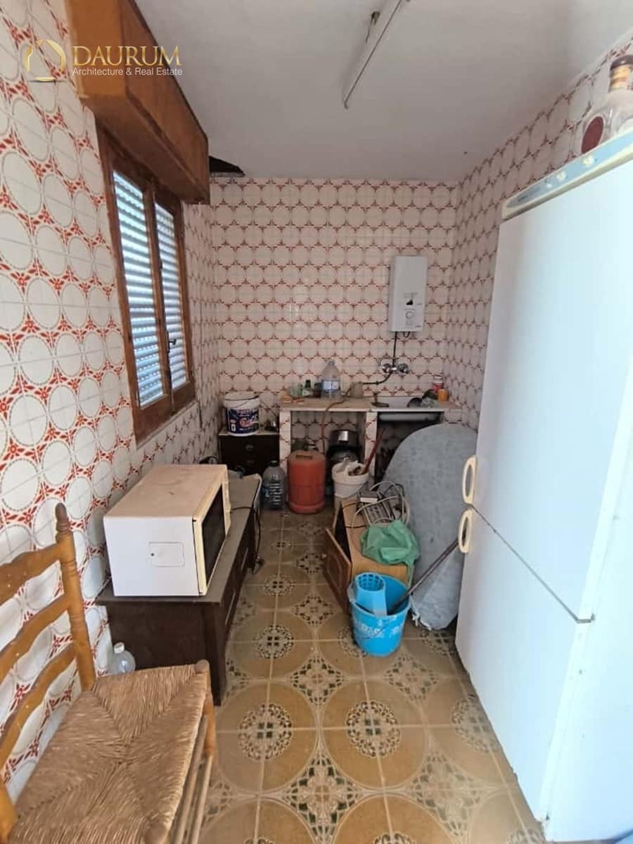 3 soverom Villa til salgs i Alicante by med garasje - € 175 000 (Ref: 9394376)