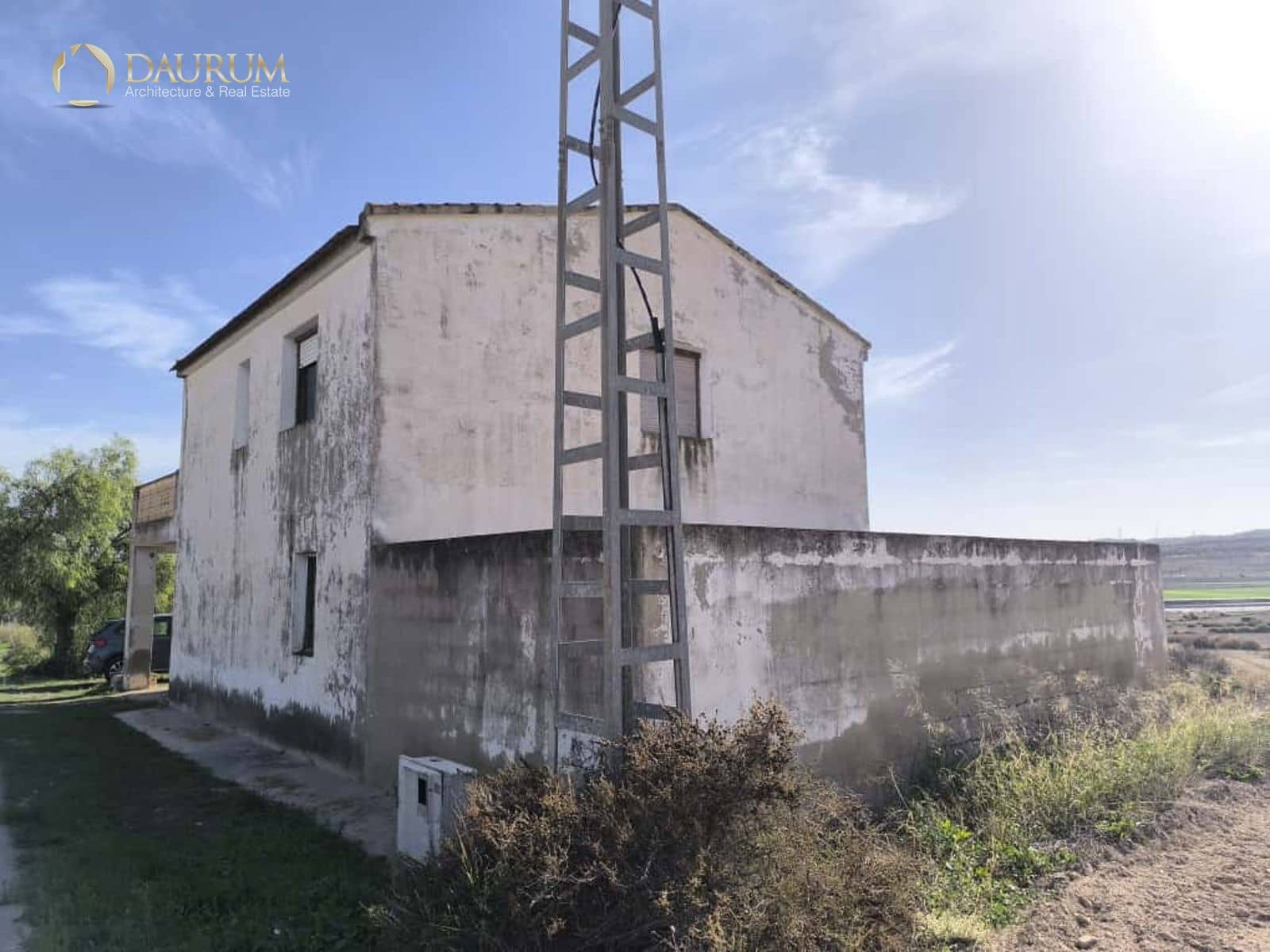 3 soverom Villa til salgs i Alicante by med garasje - € 175 000 (Ref: 9394376)