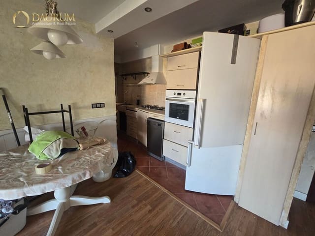 3 soveværelse Lejlighed til salg i Juan XXIII, Alicante by med garage - € 129.900 (Ref: 9396642)