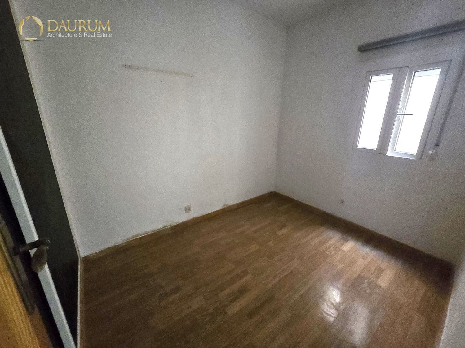 3 soveværelse Lejlighed til salg i Alicante by med garage - € 129.900 (Ref: 9396642)