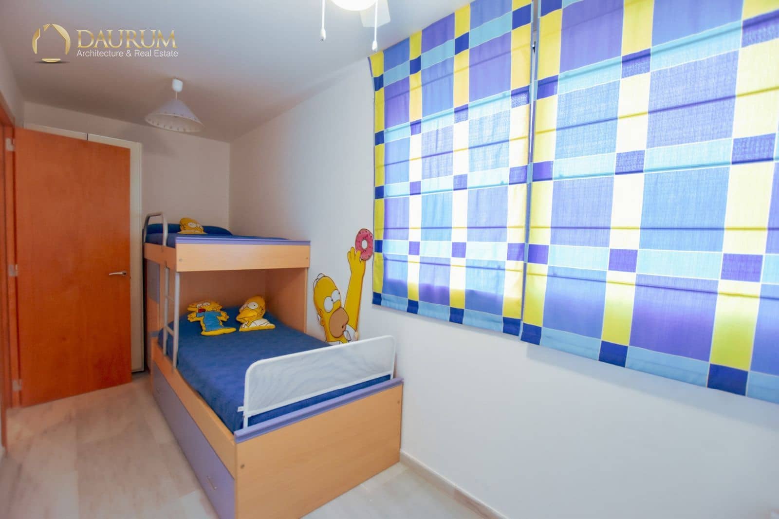 2 makuuhuone Kattohuoneisto myytävänä paikassa La Villajoyosa / Vila Joiosa mukana uima-altaan 
autotalli - 290 000 € (Ref: 9396794)