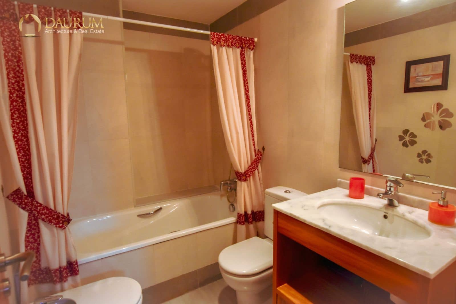 2 makuuhuone Kattohuoneisto myytävänä paikassa La Villajoyosa / Vila Joiosa mukana uima-altaan 
autotalli - 290 000 € (Ref: 9396794)