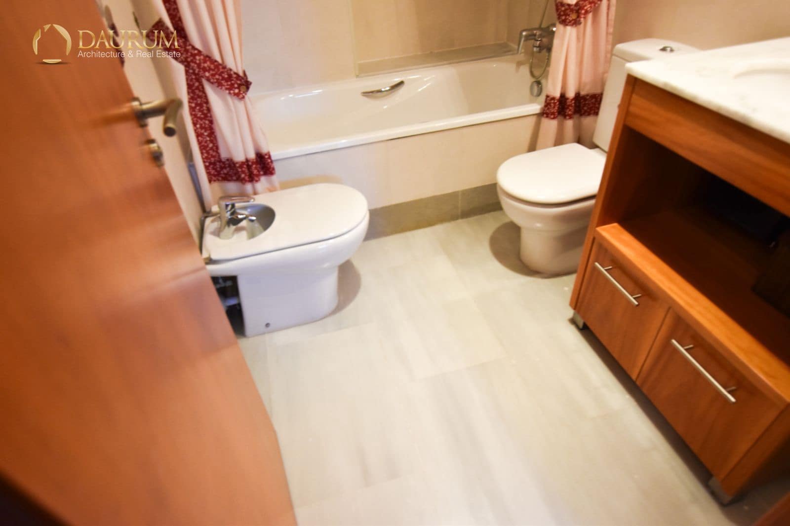 2 makuuhuone Kattohuoneisto myytävänä paikassa La Villajoyosa / Vila Joiosa mukana uima-altaan 
autotalli - 290 000 € (Ref: 9396794)