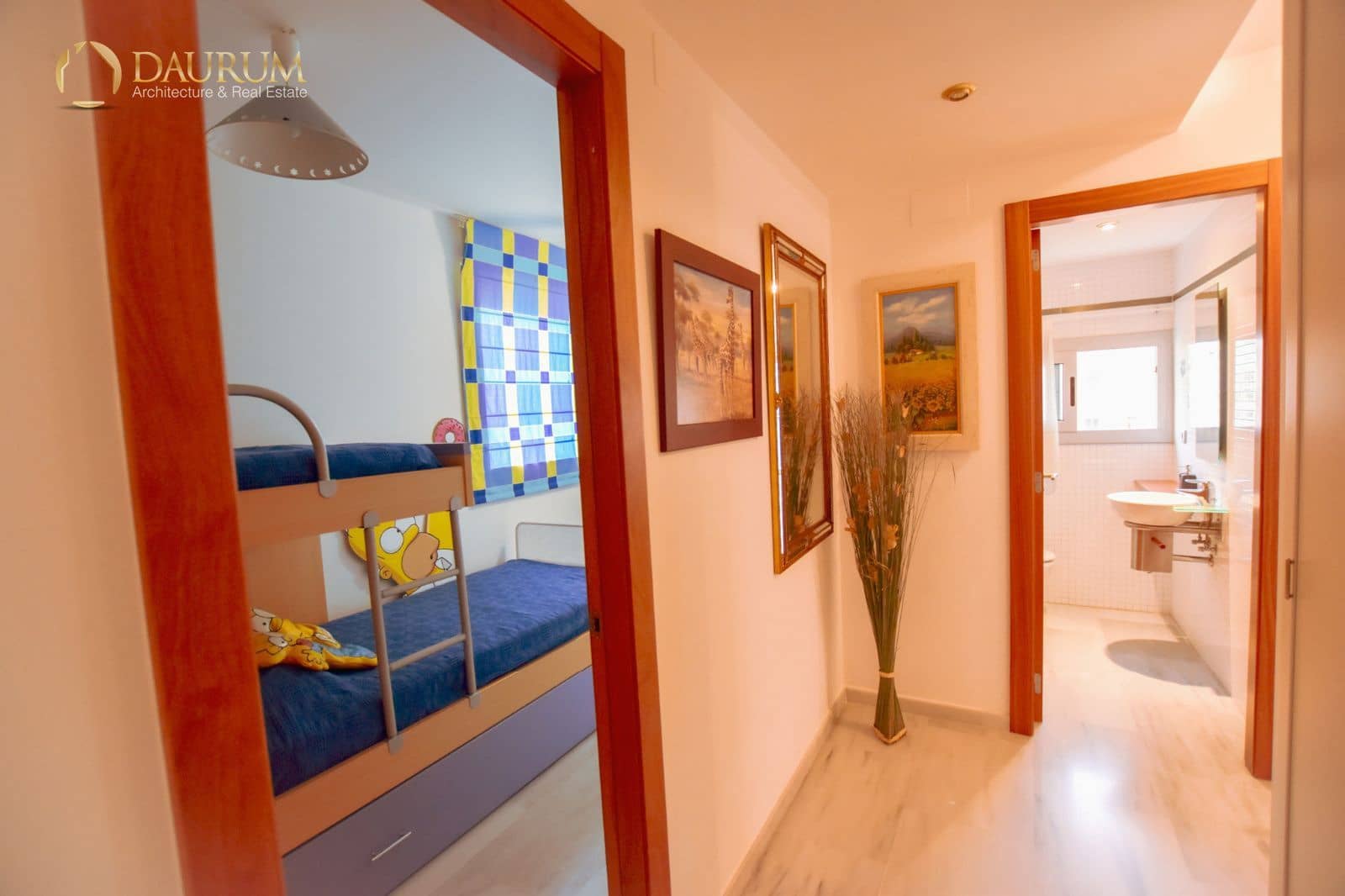 2 makuuhuone Kattohuoneisto myytävänä paikassa La Villajoyosa / Vila Joiosa mukana uima-altaan 
autotalli - 290 000 € (Ref: 9396794)