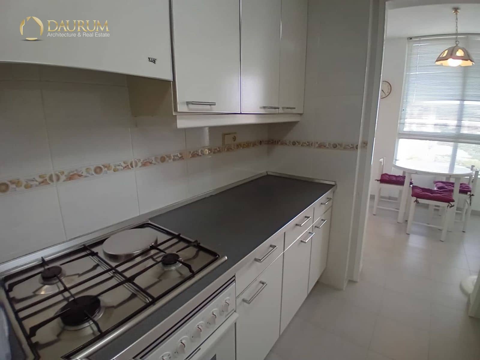 2 soverom Leilighet til salgs i Playa de San Juan med svømmebasseng garasje - € 750 000 (Ref: 9396795)