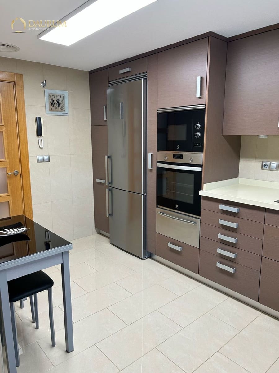 3 soveværelse Lejlighed til salg i Benidorm med swimmingpool garage - € 320.000 (Ref: 9399886)