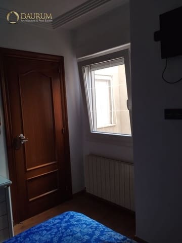 4 slaapkamer Flat te koop in Villena - € 140.000 (Ref: 9401963)