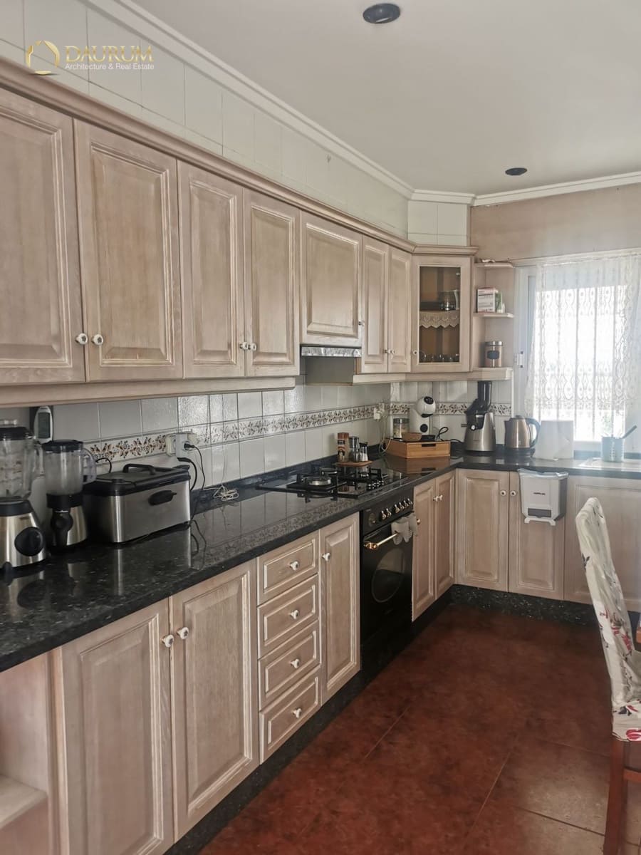 5 bedroom Villa for sale in Novelda with pool garage - € 425,000 (Ref: 9419482)