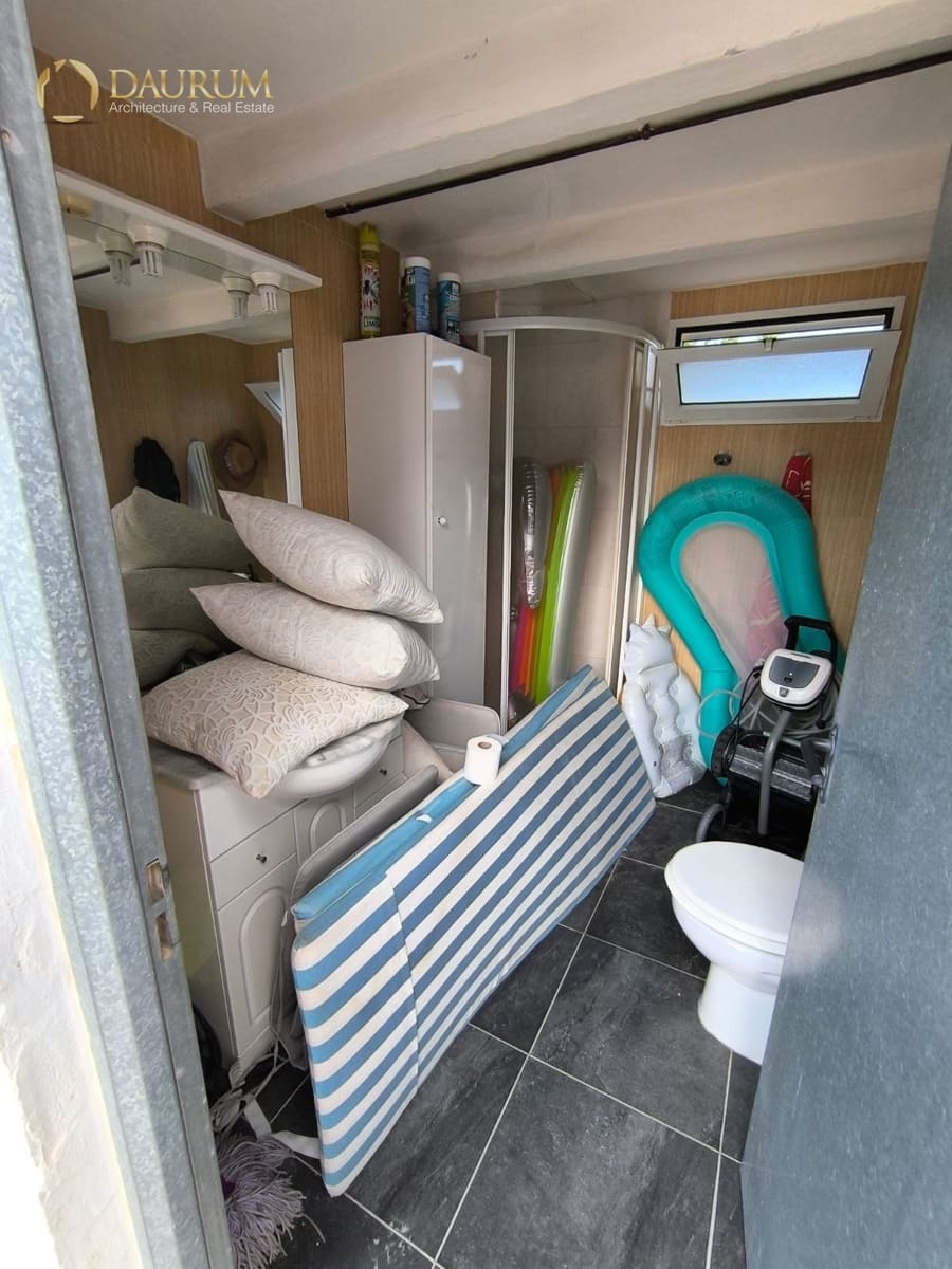 5 bedroom Villa for sale in Novelda with pool garage - € 425,000 (Ref: 9419482)