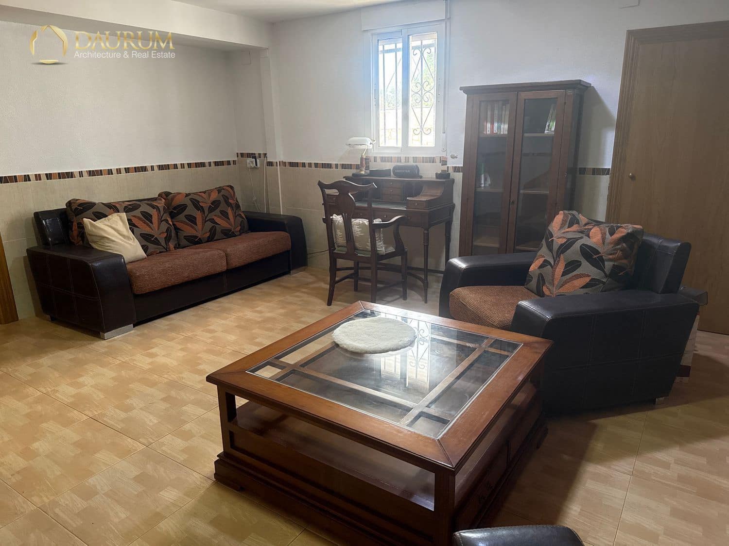 5 bedroom Villa for sale in Novelda with pool garage - € 425,000 (Ref: 9419482)