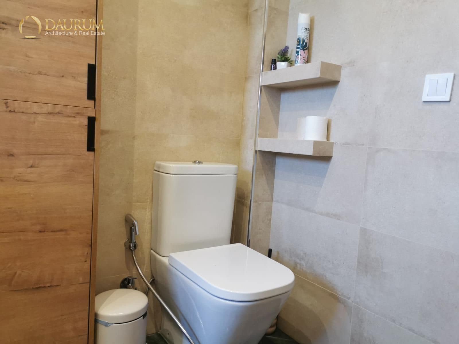 5 bedroom Villa for sale in Novelda with pool garage - € 425,000 (Ref: 9419482)