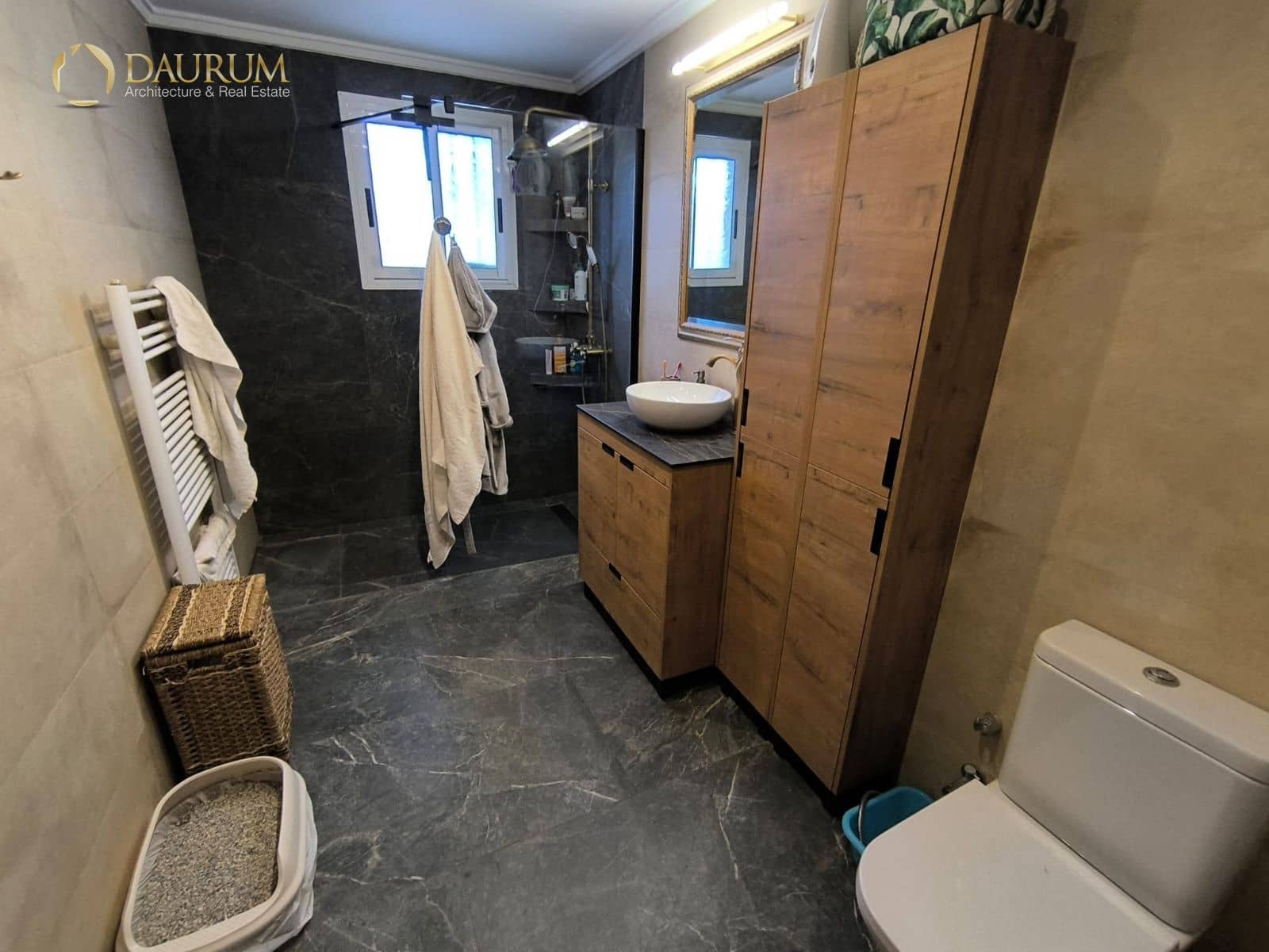 5 bedroom Villa for sale in Novelda with pool garage - € 425,000 (Ref: 9419482)