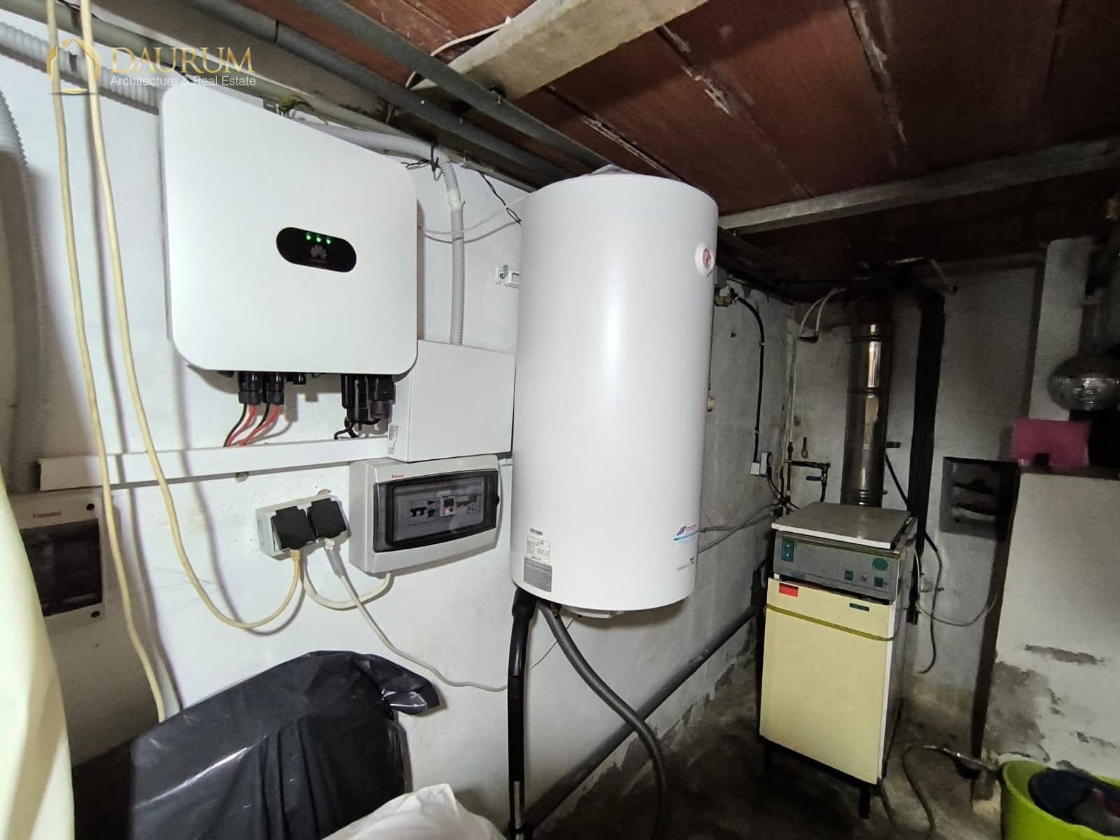 5 bedroom Villa for sale in Novelda with pool garage - € 425,000 (Ref: 9419482)