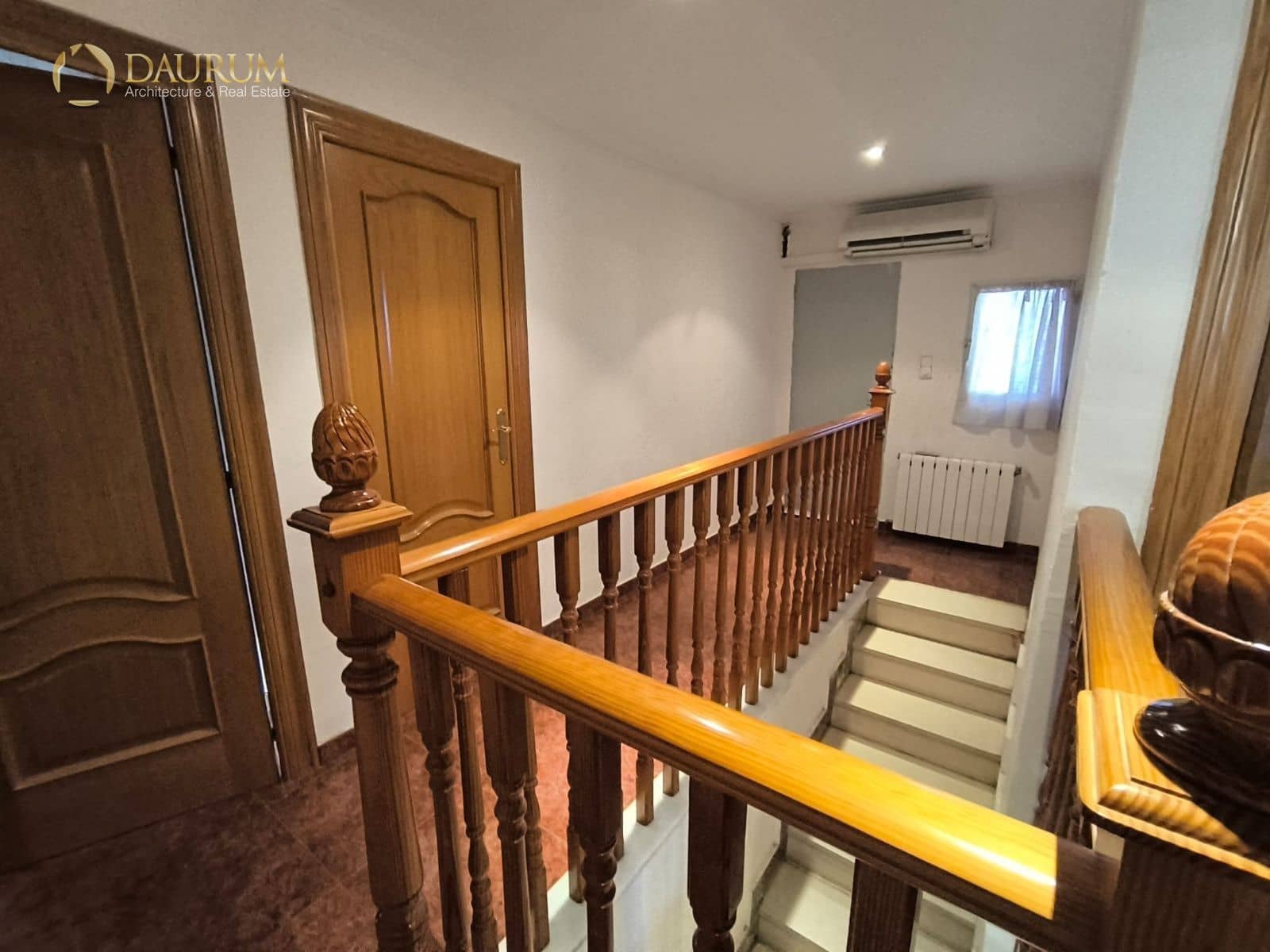 5 bedroom Villa for sale in Novelda with pool garage - € 425,000 (Ref: 9419482)