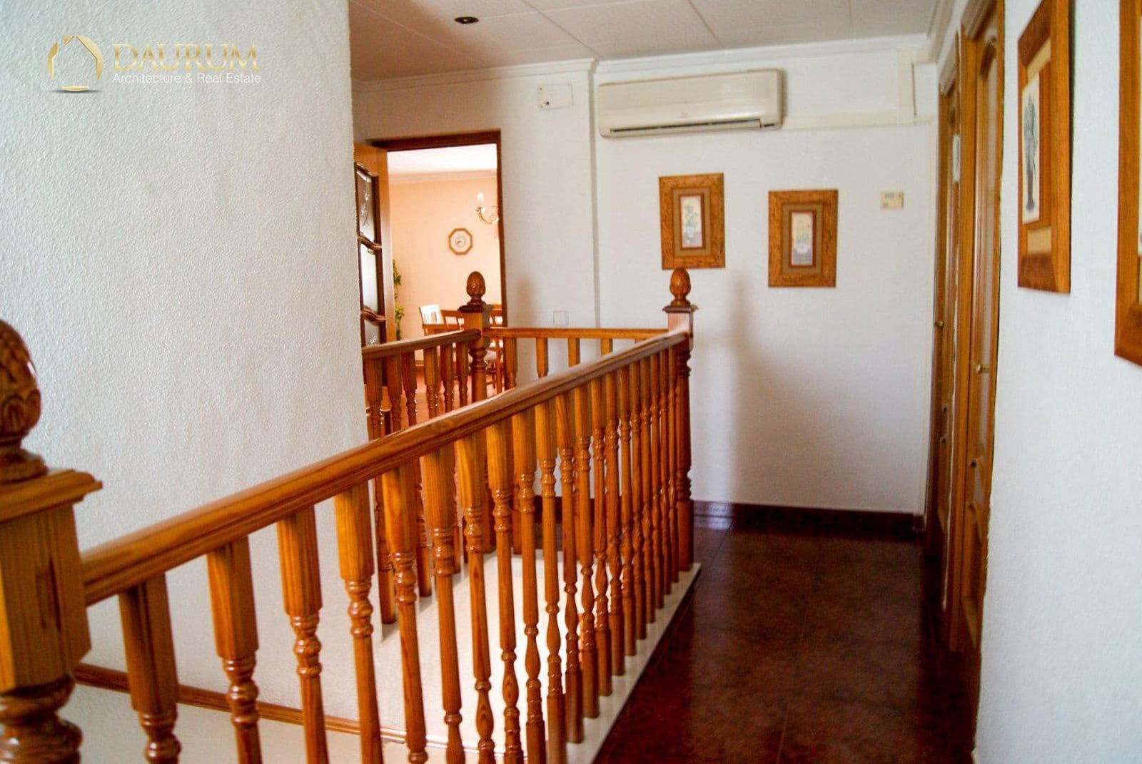 5 bedroom Villa for sale in Novelda with pool garage - € 425,000 (Ref: 9419482)