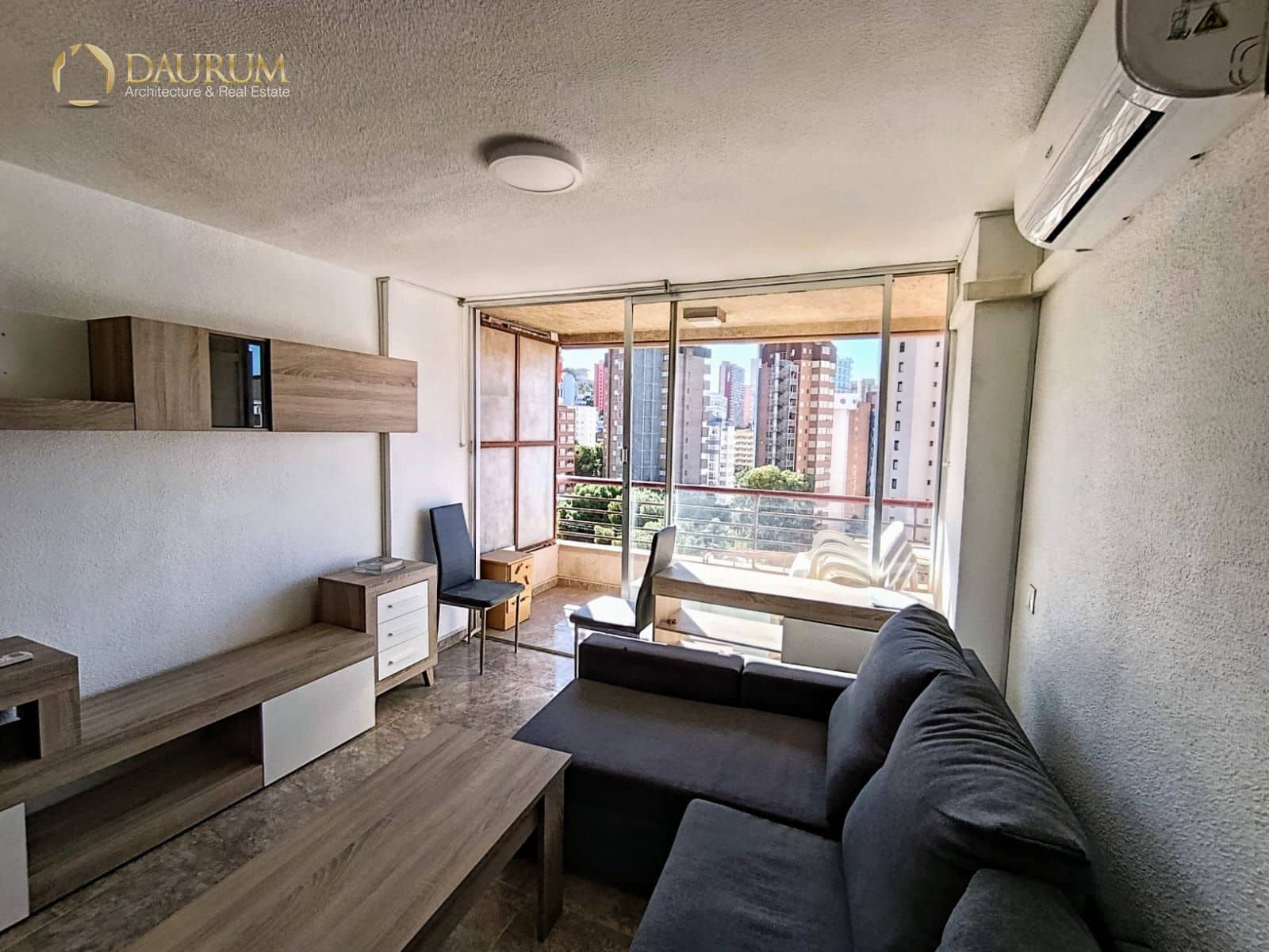 1 soverom Leilighet til salgs i Benidorm med svømmebasseng garasje - € 180 000 (Ref: 9419484)