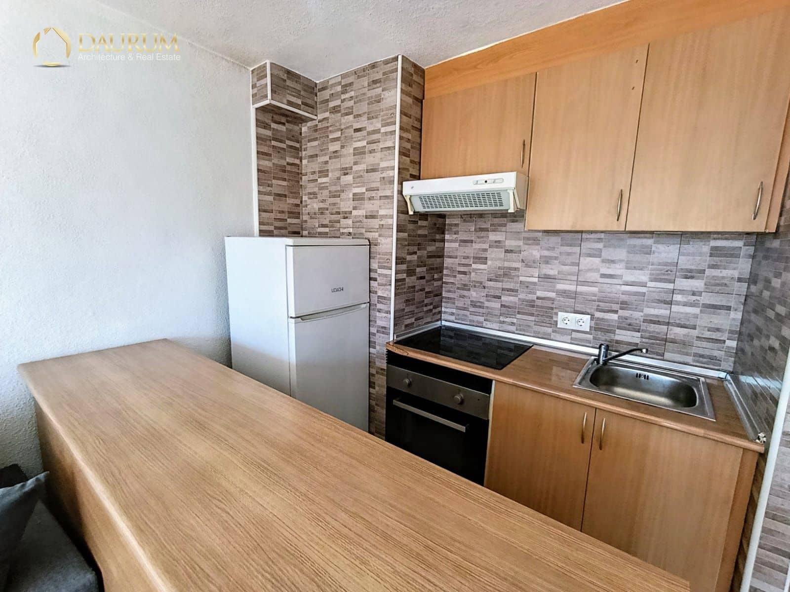 1 soverom Leilighet til salgs i Benidorm med svømmebasseng garasje - € 180 000 (Ref: 9419484)