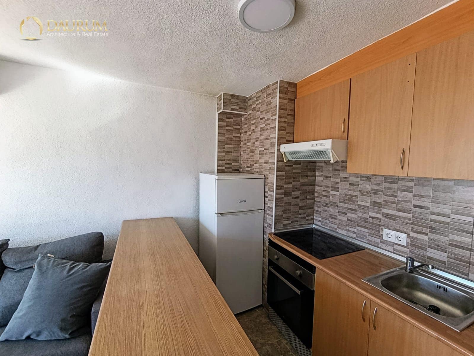 1 soverom Leilighet til salgs i Benidorm med svømmebasseng garasje - € 180 000 (Ref: 9419484)