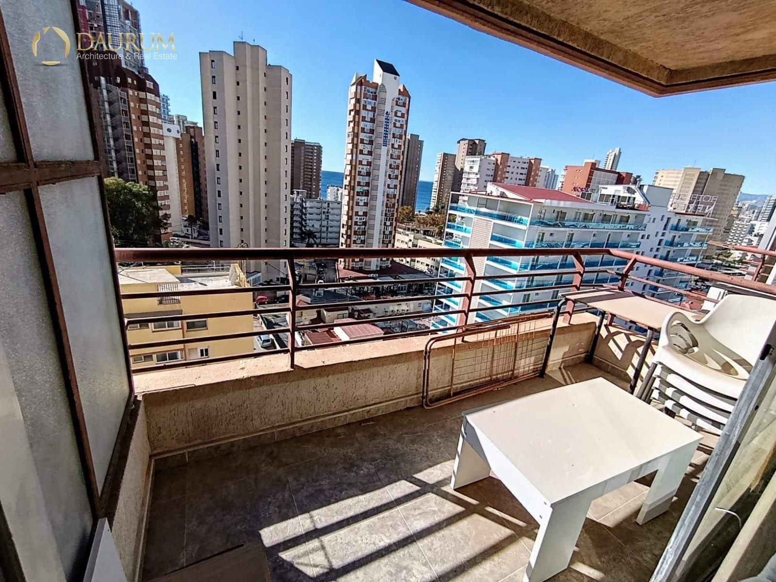 1 soverom Leilighet til salgs i Benidorm med svømmebasseng garasje - € 180 000 (Ref: 9419484)