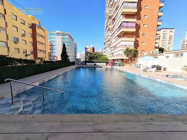 1 sovrum Lägenhet till salu i Benidorm med pool garage - 180 000 € (Ref: 9419484)