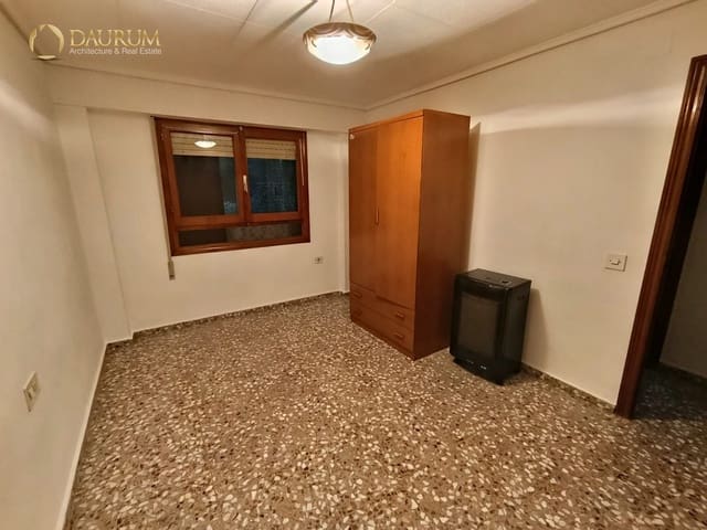 3 bedroom Flat for sale in San Vicente / Sant Vicent del Raspeig - € 180,000 (Ref: 9420653)