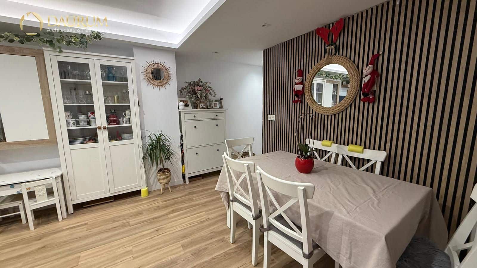 4 sovrum Lägenhet till salu i Alicante stad - 296 000 € (Ref: 9428760)