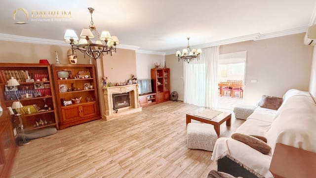 4 quarto Casa em Banda para venda em Muchamiel / Mutxamel com piscina garagem - 360 000 € (Ref: 9436115)