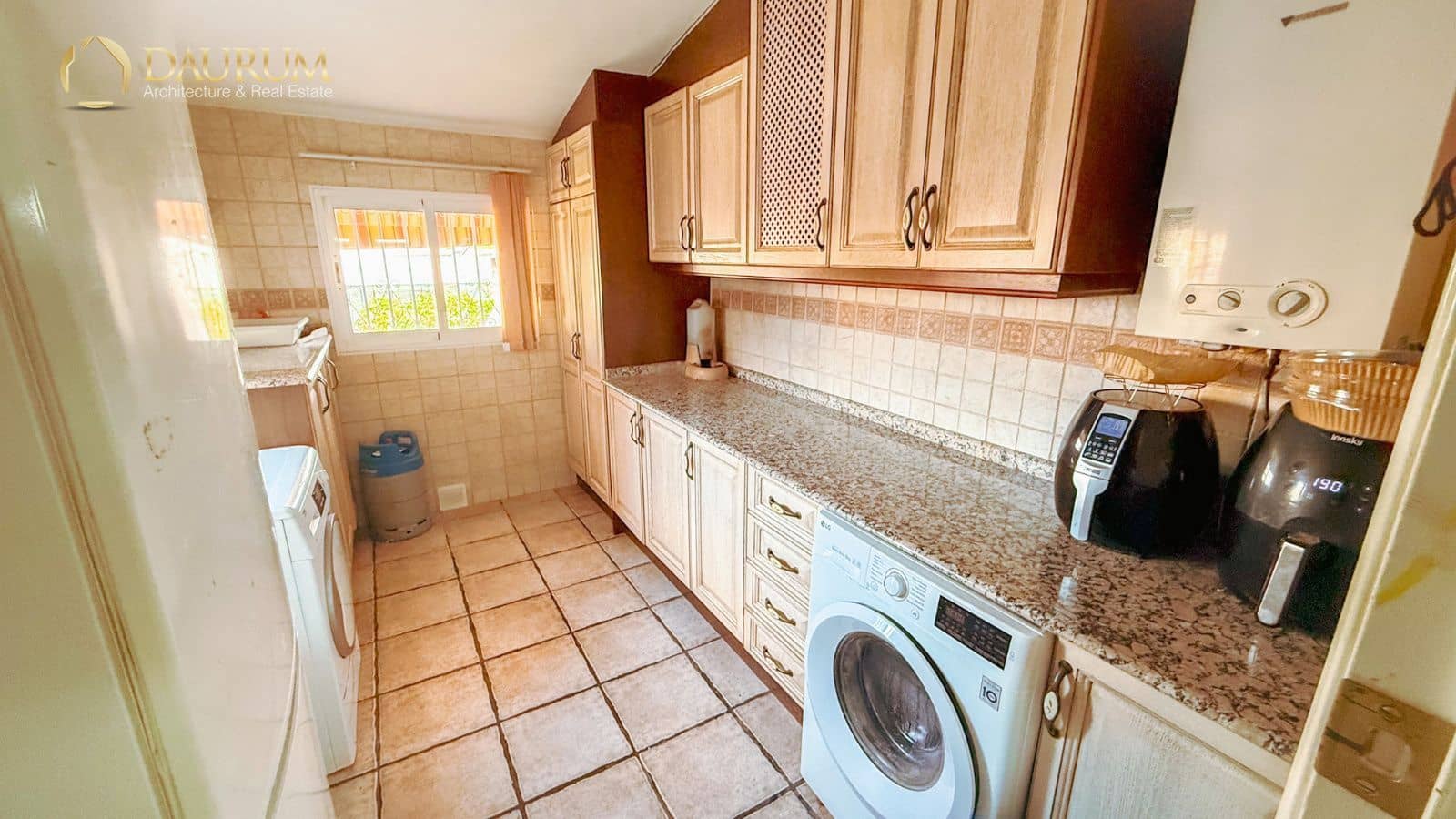 4 quarto Casa em Banda para venda em Muchamiel / Mutxamel com piscina garagem - 360 000 € (Ref: 9436115)