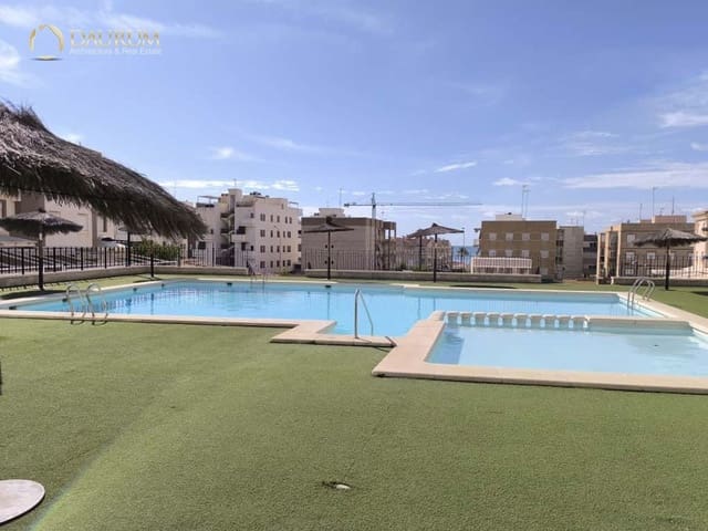 3 sypialnia Willa na sprzedaż w Calas Santiago Bernabéu, Santa Pola z basenem garażem - 410 000 € (Ref: 9445736)