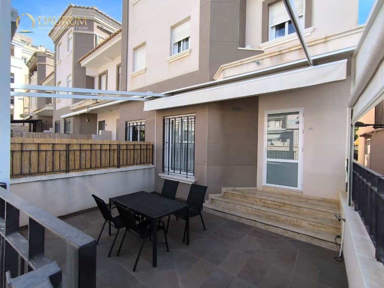 3 sypialnia Willa na sprzedaż w Santa Pola z basenem garażem - 410 000 € (Ref: 9445736)