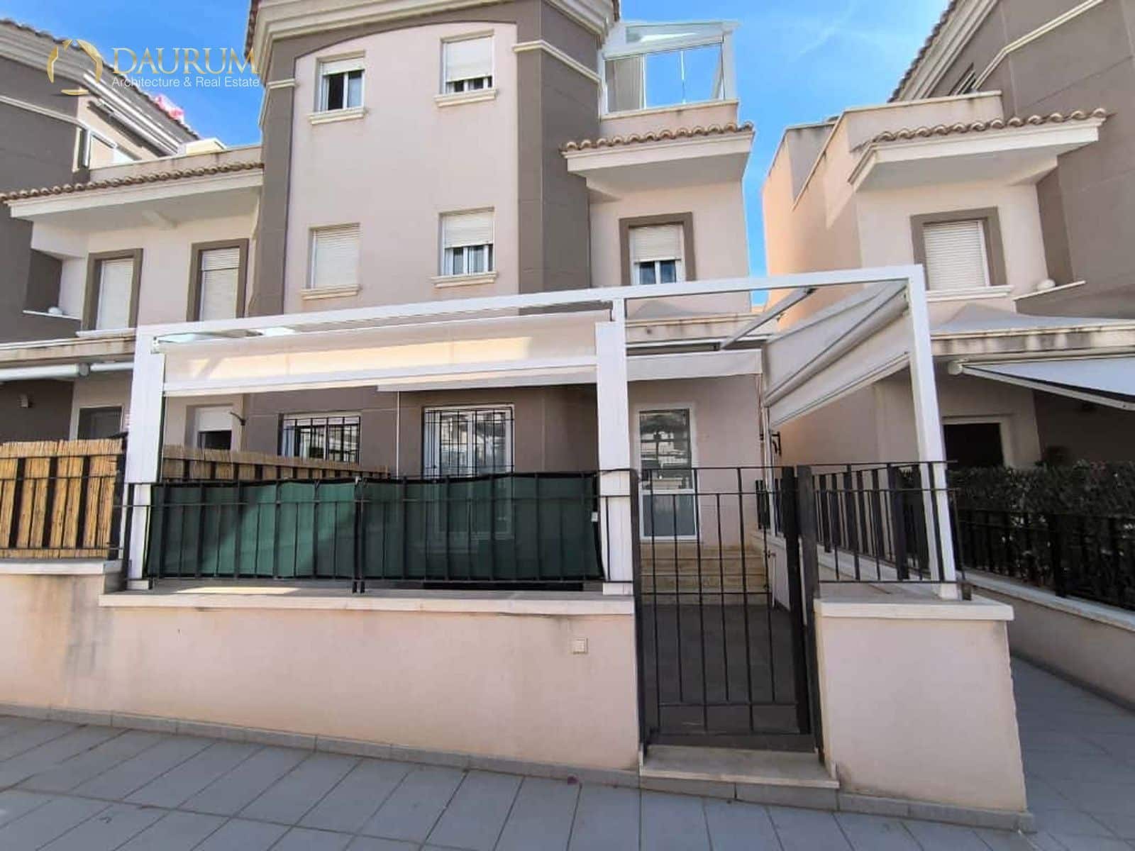 3 sypialnia Willa na sprzedaż w Santa Pola z basenem garażem - 410 000 € (Ref: 9445736)