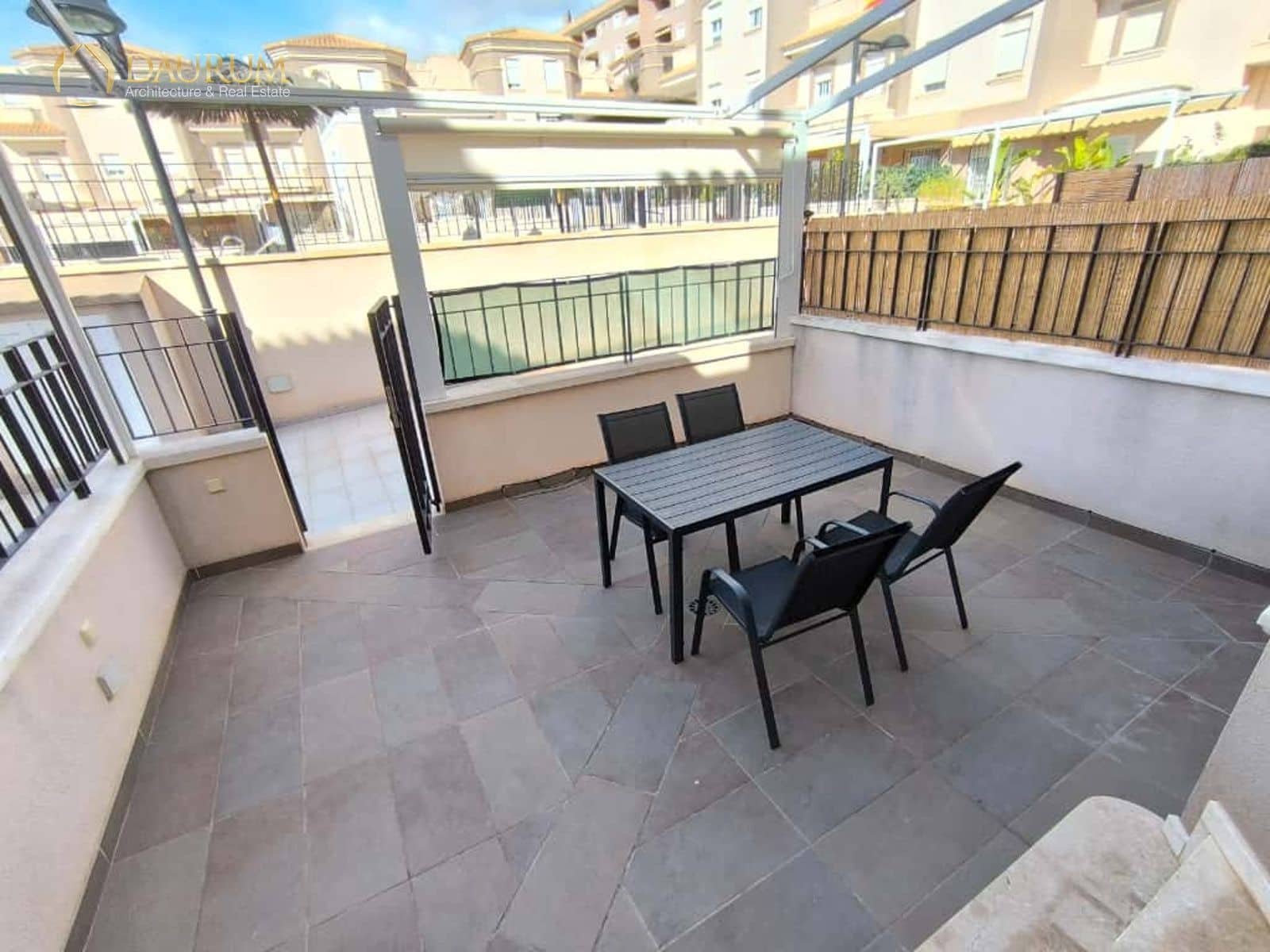 3 sypialnia Willa na sprzedaż w Santa Pola z basenem garażem - 410 000 € (Ref: 9445736)