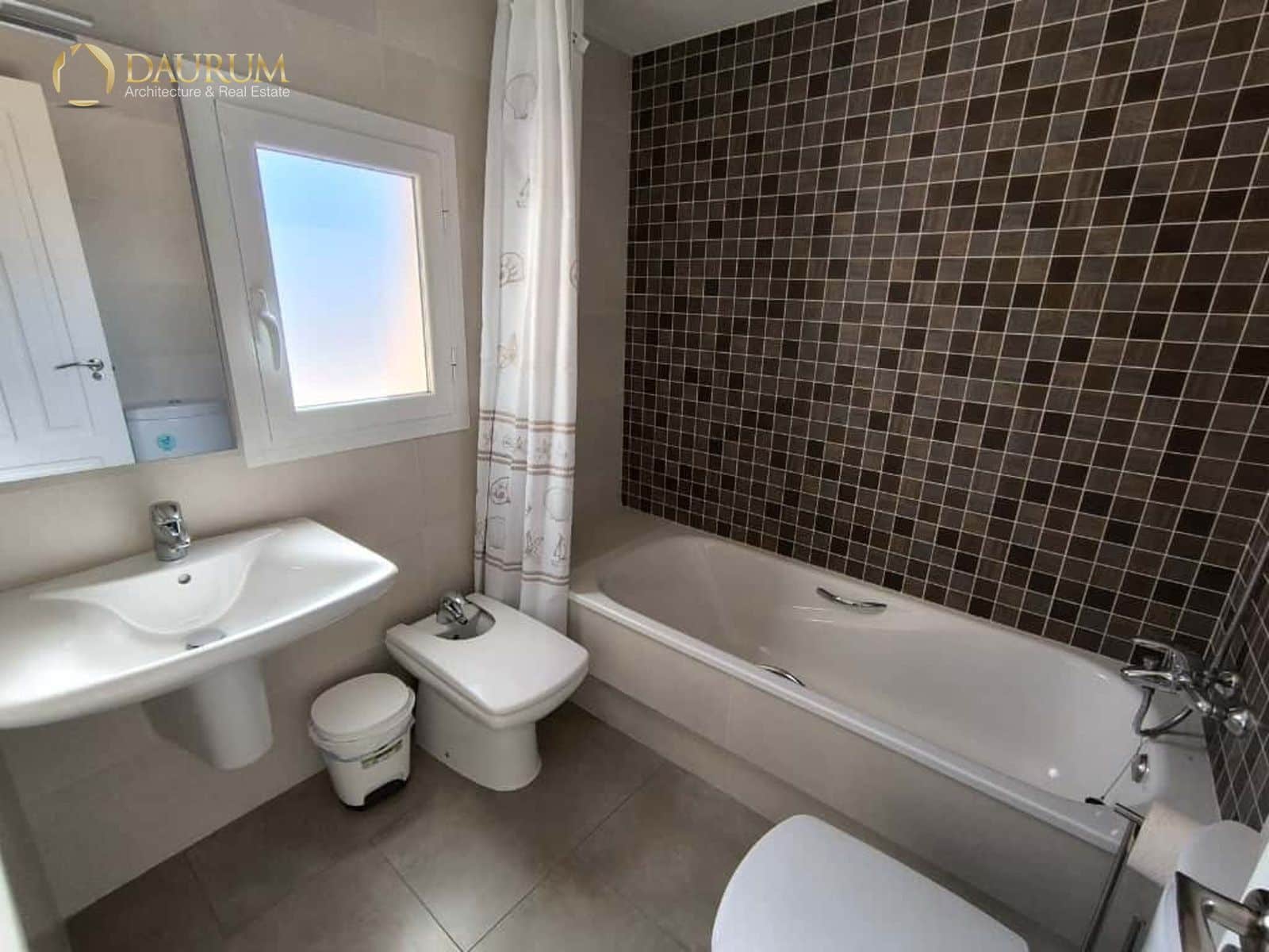 3 sypialnia Willa na sprzedaż w Santa Pola z basenem garażem - 410 000 € (Ref: 9445736)