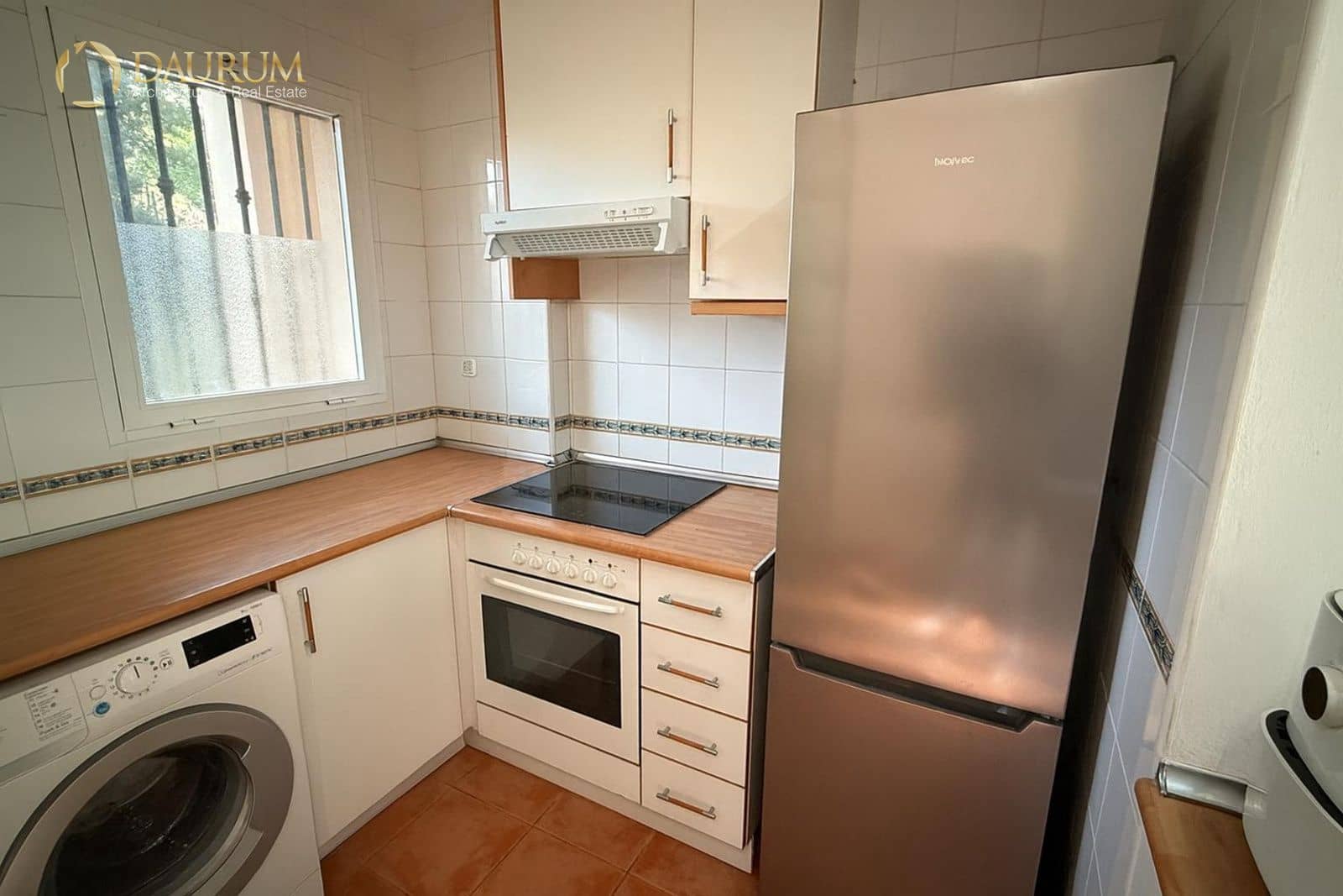 Piso de 2 habitaciones en Muchamiel / Mutxamel en venta con piscina garaje - 165.000 € (Ref: 9449653)