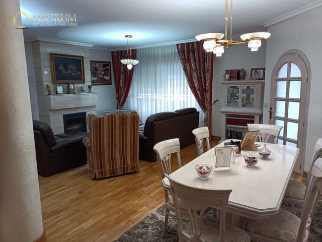 3 soveværelse Villa til salg i San Vicente / Sant Vicent del Raspeig med garage - € 415.000 (Ref: 9450052)