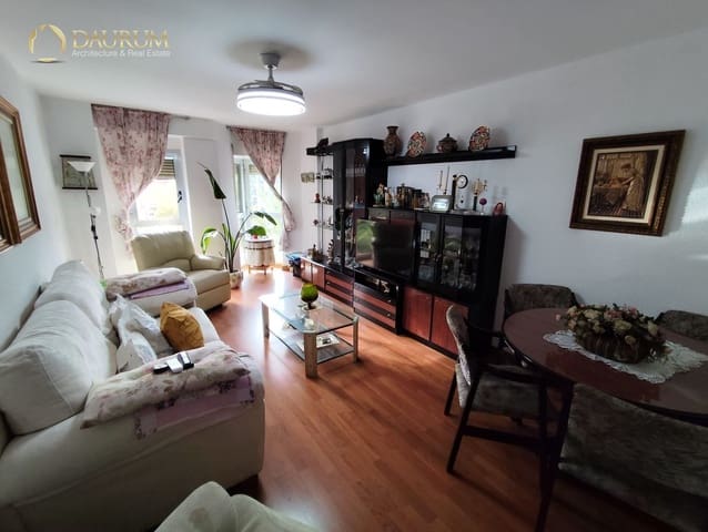 4 makuuhuone Asunto myytävänä paikassa Elche / Elx - 139 900 € (Ref: 9453608)