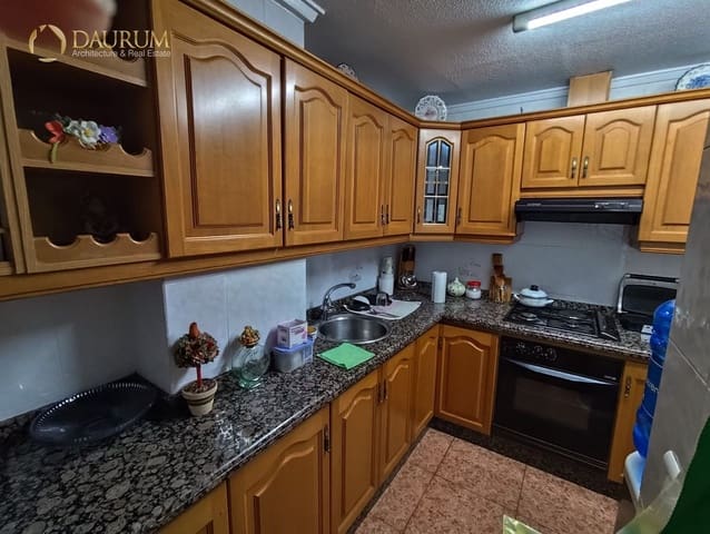 4 makuuhuone Asunto myytävänä paikassa Elche / Elx - 139 900 € (Ref: 9453608)