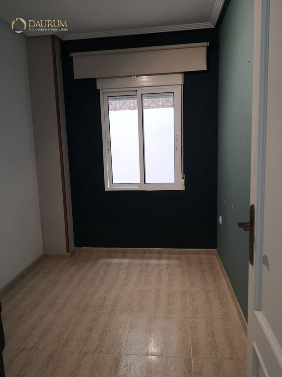 2 makuuhuone Asunto myytävänä paikassa El Altet - 138 000 € (Ref: 9460587)