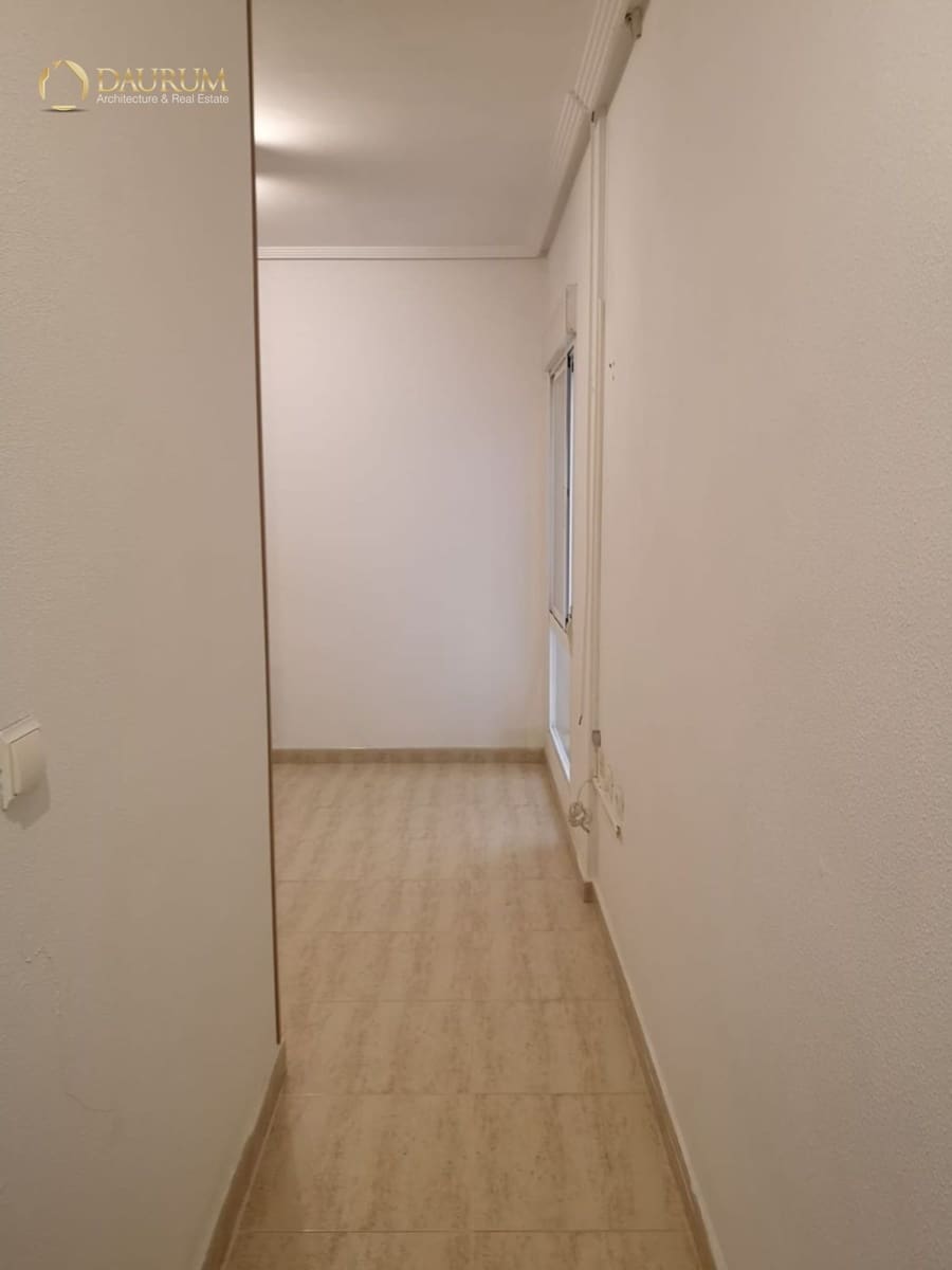 2 makuuhuone Asunto myytävänä paikassa El Altet - 138 000 € (Ref: 9460587)