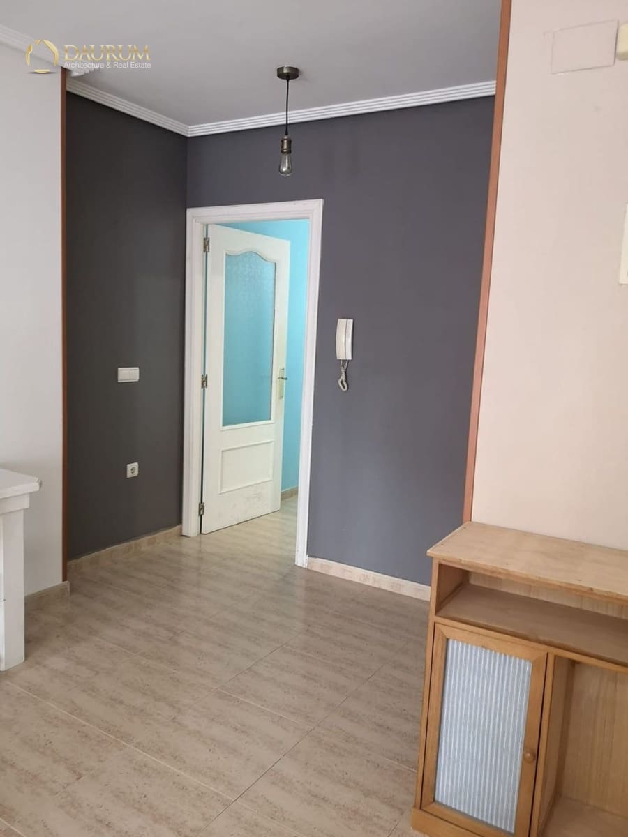 2 makuuhuone Asunto myytävänä paikassa El Altet - 138 000 € (Ref: 9460587)