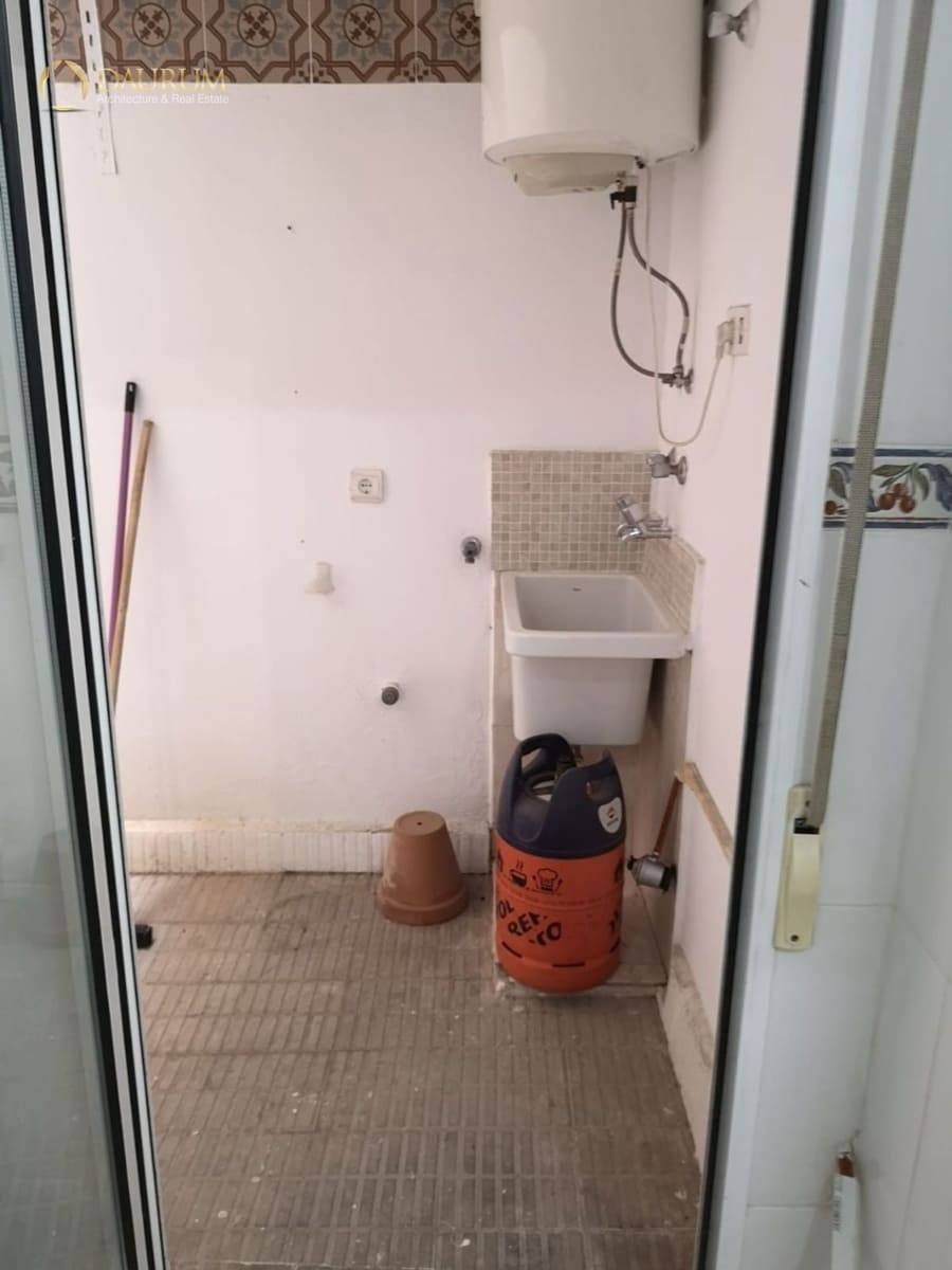 2 makuuhuone Asunto myytävänä paikassa El Altet - 138 000 € (Ref: 9460587)