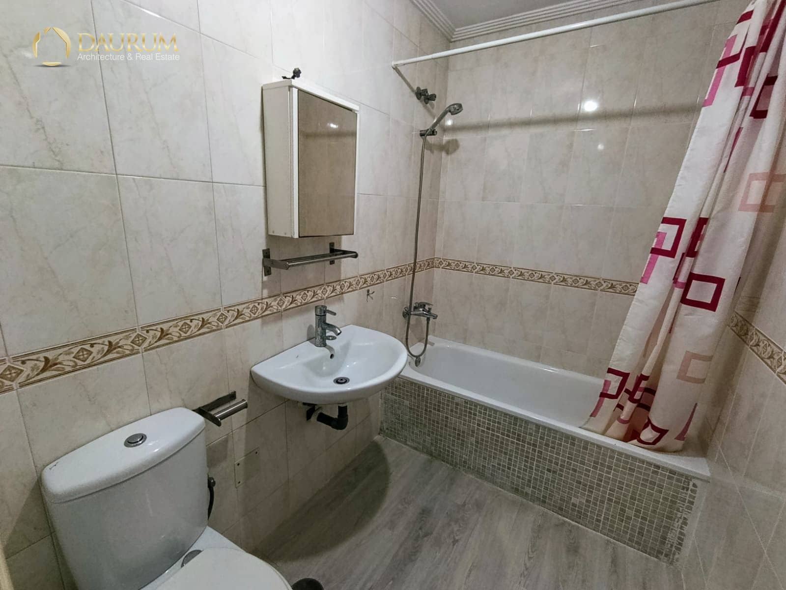 2 makuuhuone Asunto myytävänä paikassa El Altet - 138 000 € (Ref: 9460587)