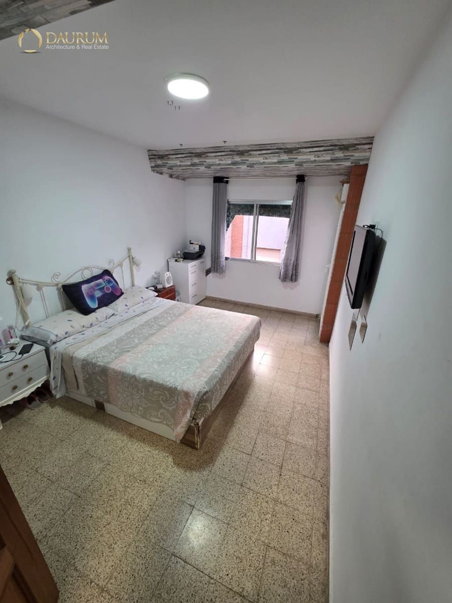 4 soverom Leilighet til salgs i Alicante by - € 139 000 (Ref: 9473444)