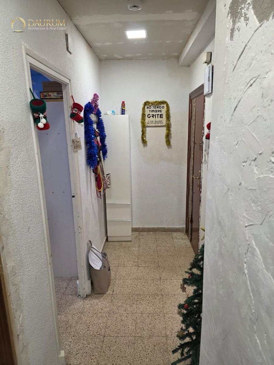 4 soverom Leilighet til salgs i Alicante by - € 139 000 (Ref: 9473444)