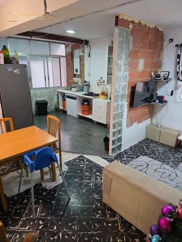 4 soverom Leilighet til salgs i Alicante by - € 139 000 (Ref: 9473444)