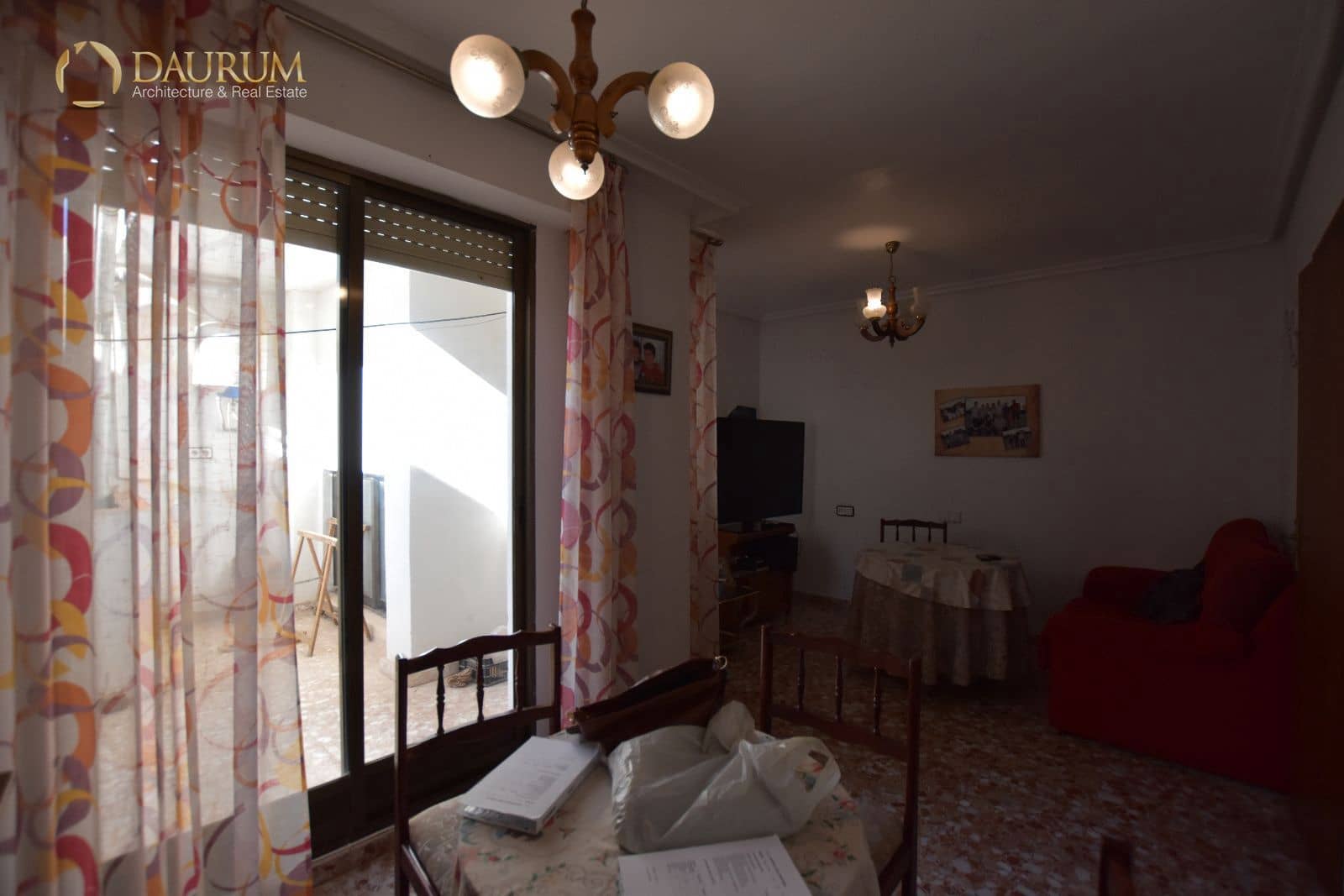 4 Zimmer Villa zu verkaufen in Elda mit Garage - 198.000 € (Ref: 9474557)